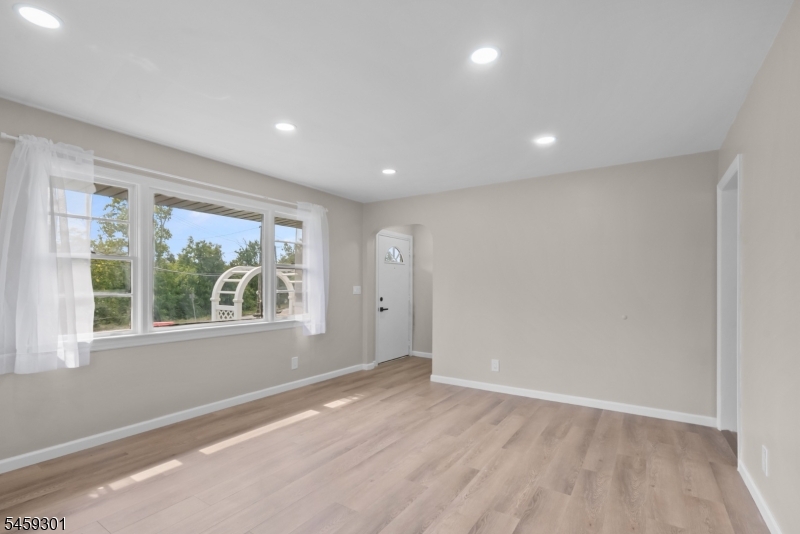 51 Totowa Ave Property Photo 24