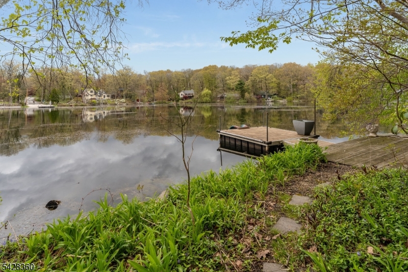 351 E Lakeshore Dr Property Photo 1