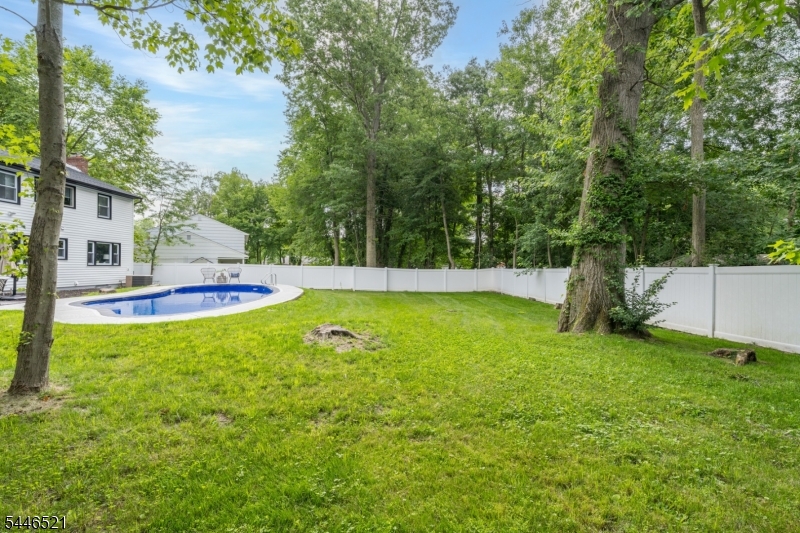 17 New England Dr Property Photo 40