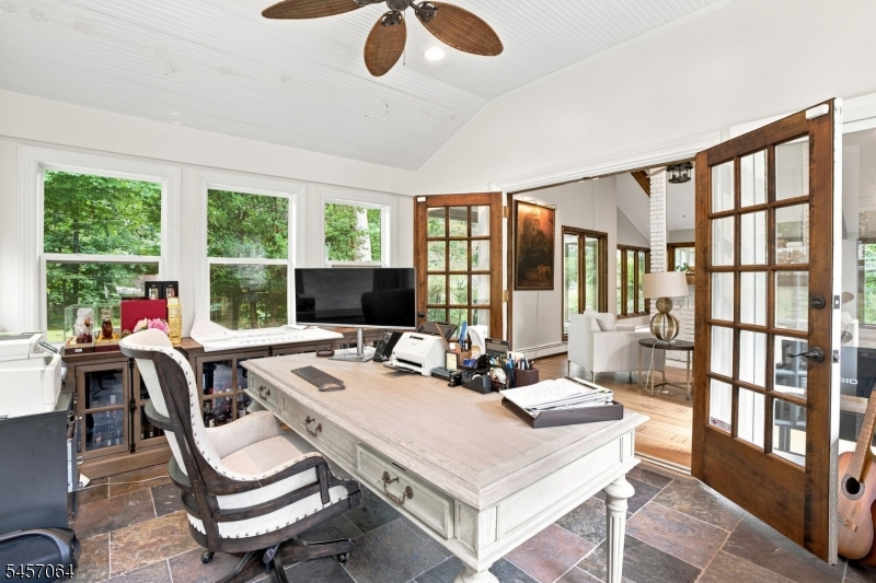 7 Sleepy Hollow Rd Property Photo 8