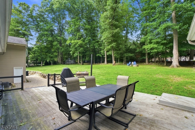 7 Sleepy Hollow Rd Property Photo 39