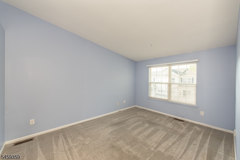 401 Dalton Court Property Photo 15
