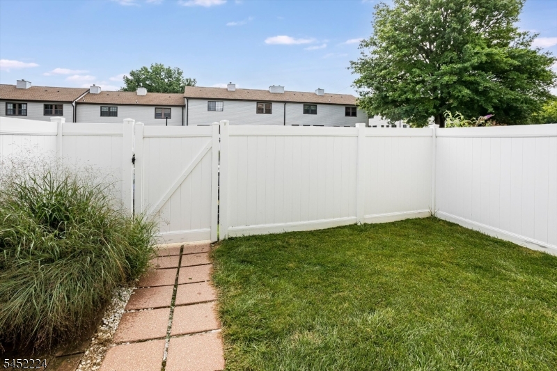 157 Cynthia Dr Property Photo 28