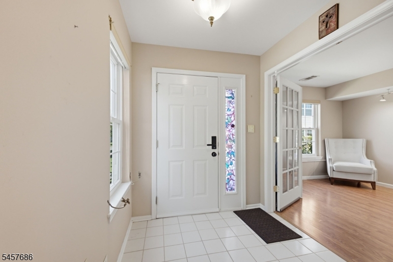 401 Tulsa Ct Property Photo 5