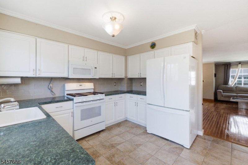 401 Tulsa Ct Property Photo 16