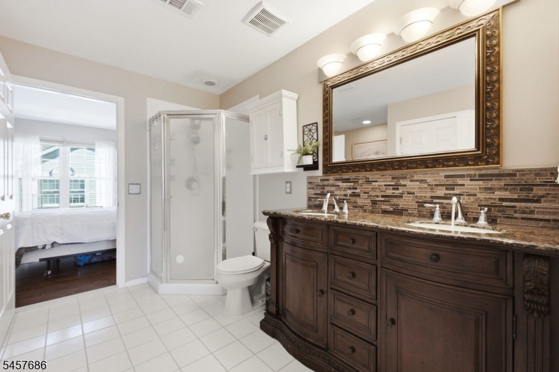 401 Tulsa Ct Property Photo 18