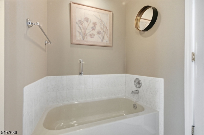 401 Tulsa Ct Property Photo 20
