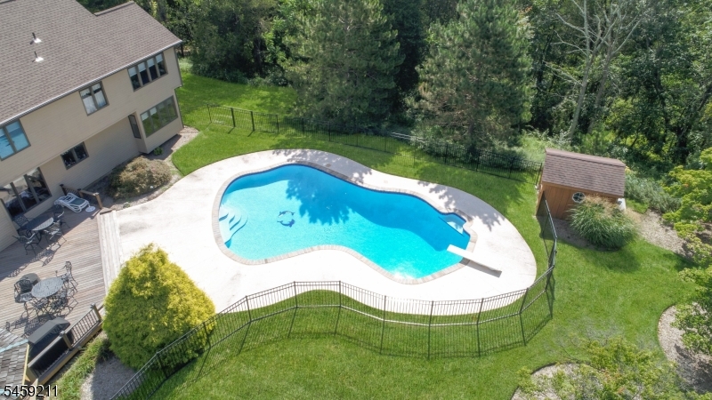7 Cherokee Trl Property Photo 24