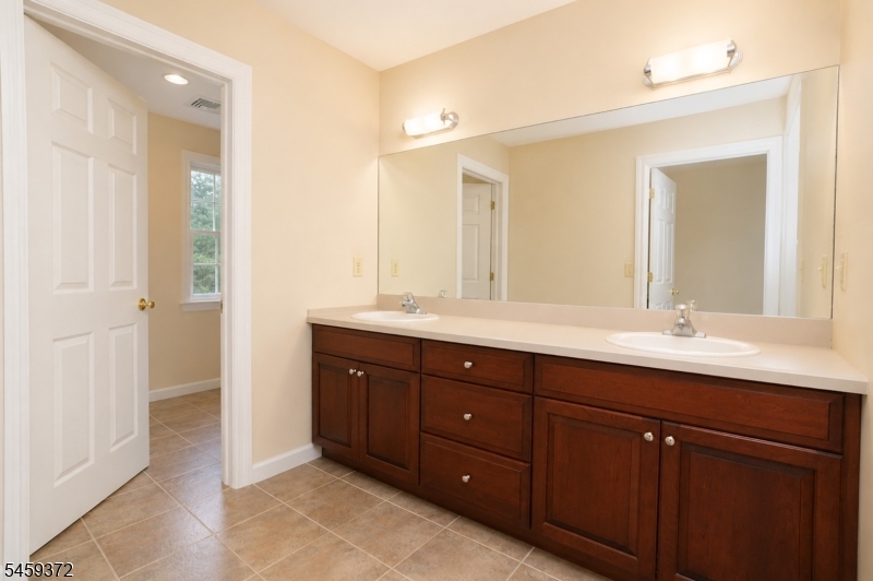 19 Westover Rd Property Photo 26