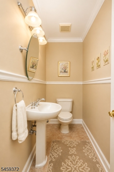 19 Westover Rd Property Photo 28