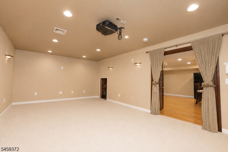 19 Westover Rd Property Photo 34