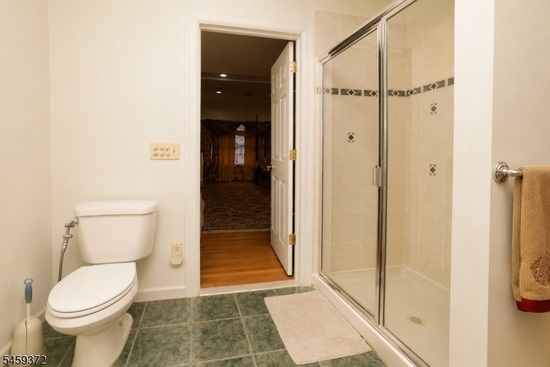 19 Westover Rd Property Photo 38