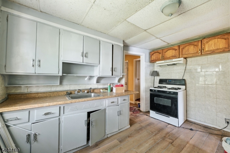 10 Mcgotty Pl 2 Property Photo 2