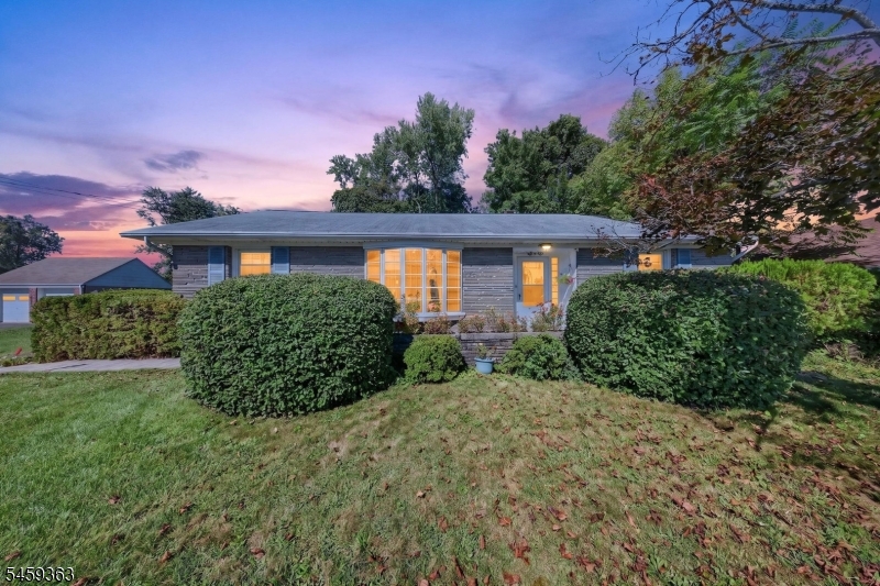 5 Lydecker Pl Property Photo 23
