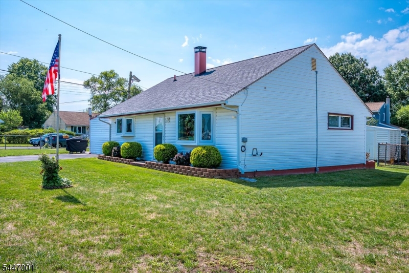 37 Kate Ter Property Photo 2