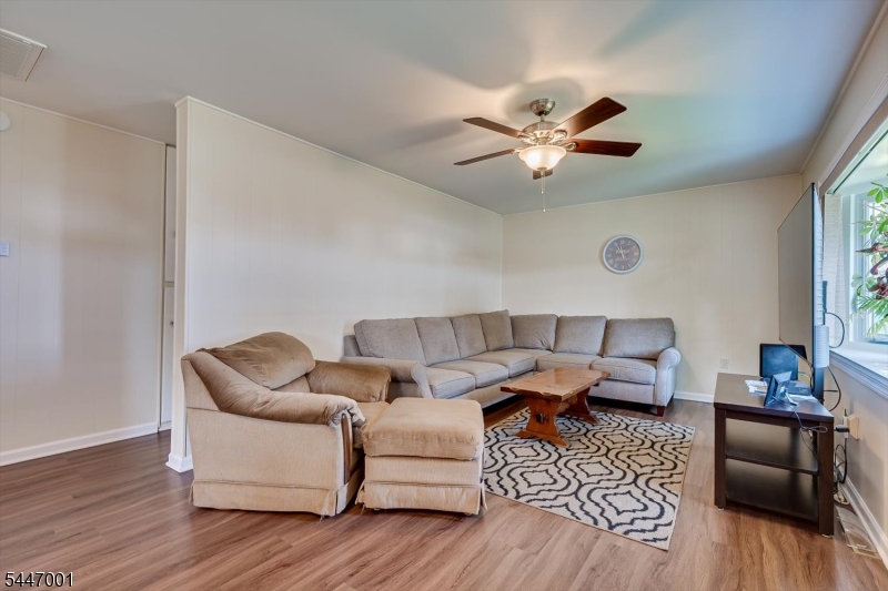 37 Kate Ter Property Photo 4