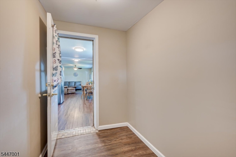 37 Kate Ter Property Photo 19