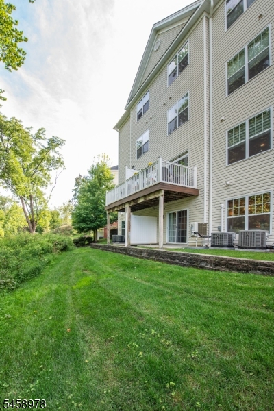 106 Autumn Ct Property Photo 33