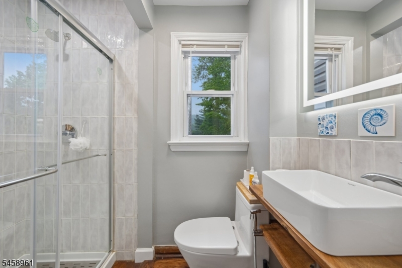 373 Saint Cloud Ave Property Photo 14