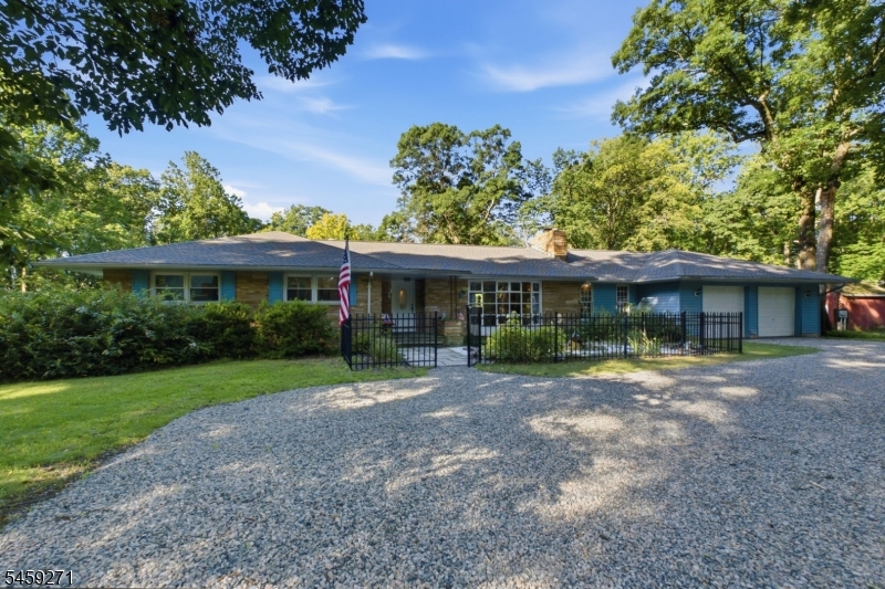 516 County Road 579 Property Photo 1