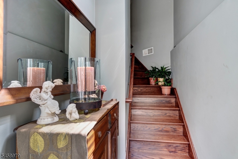 312 Wilshire Dr Property Photo 14