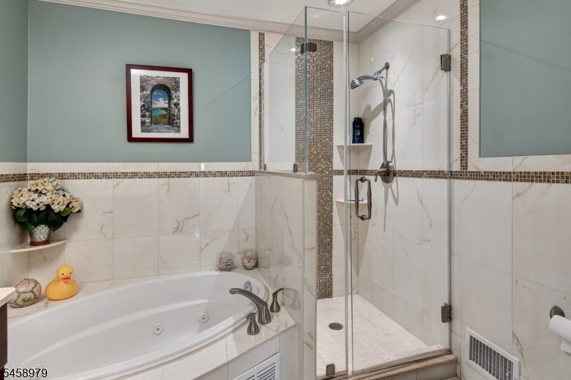 312 Wilshire Dr Property Photo 19