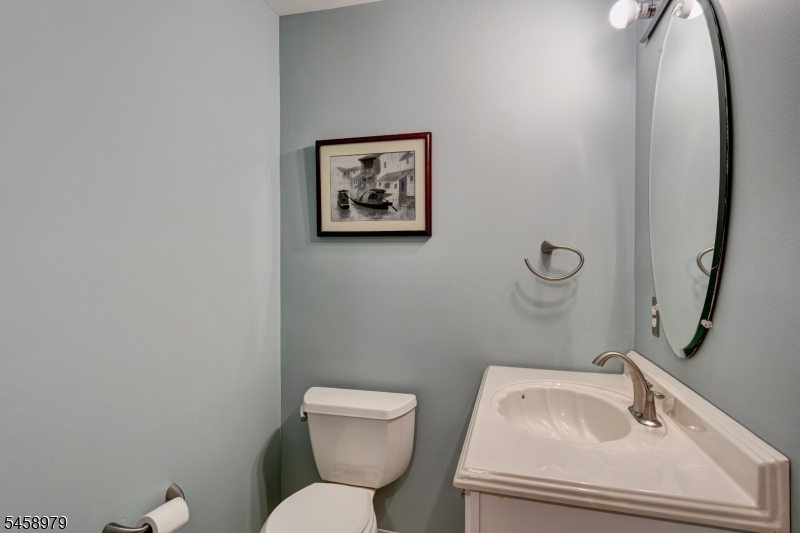 312 Wilshire Dr Property Photo 20