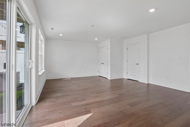 69 Eastwood Ter Property Photo 19