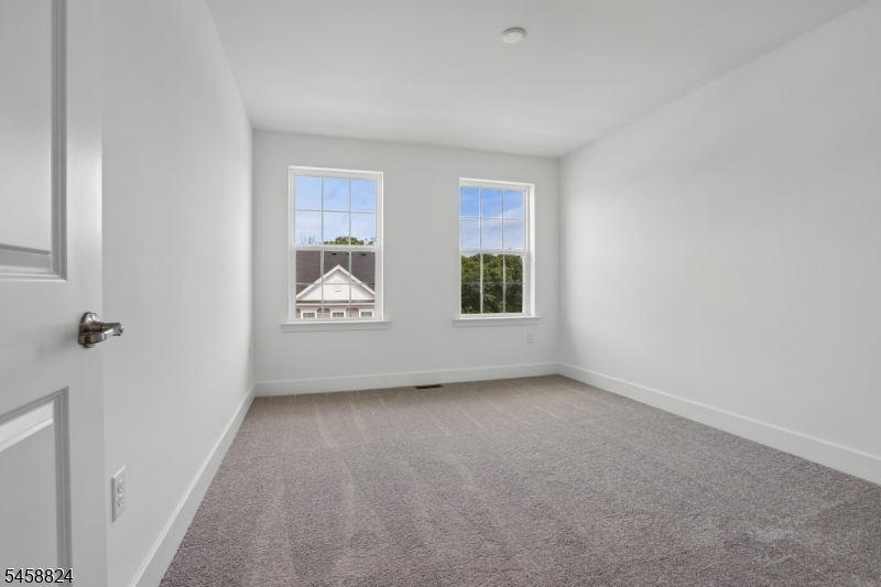 69 Eastwood Ter Property Photo 21