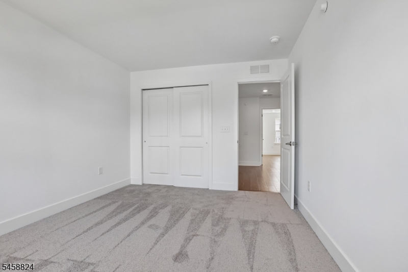 69 Eastwood Ter Property Photo 22