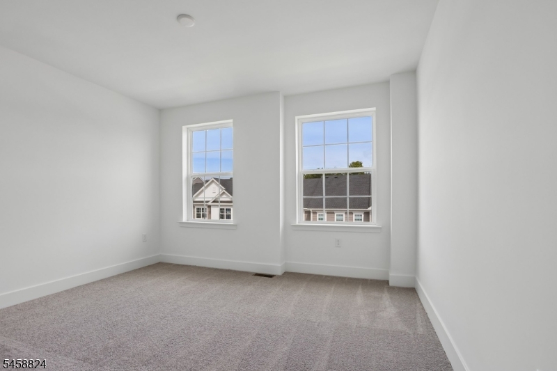 69 Eastwood Ter Property Photo 23