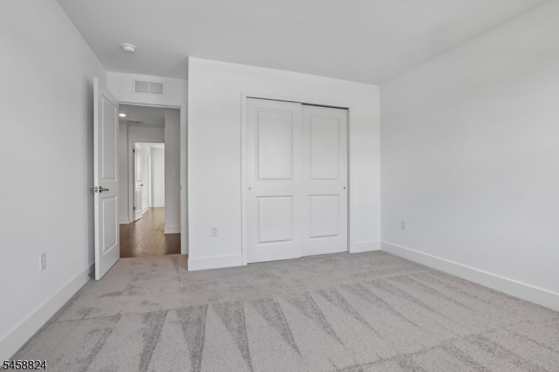 69 Eastwood Ter Property Photo 24