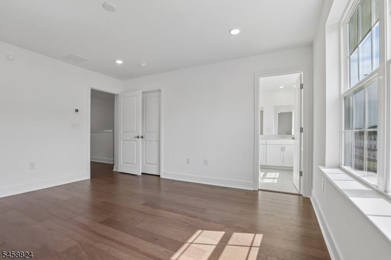 69 Eastwood Ter Property Photo 30