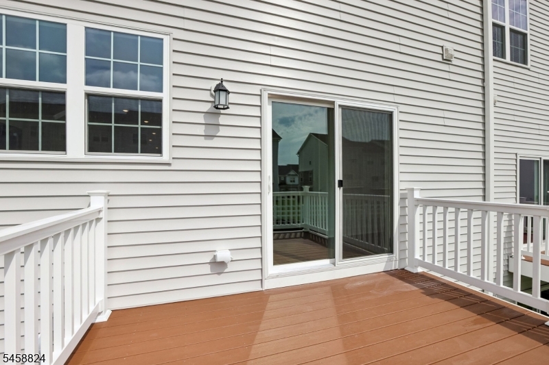 69 Eastwood Ter Property Photo 35