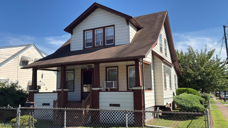 56 Norwood St Property Photo 1