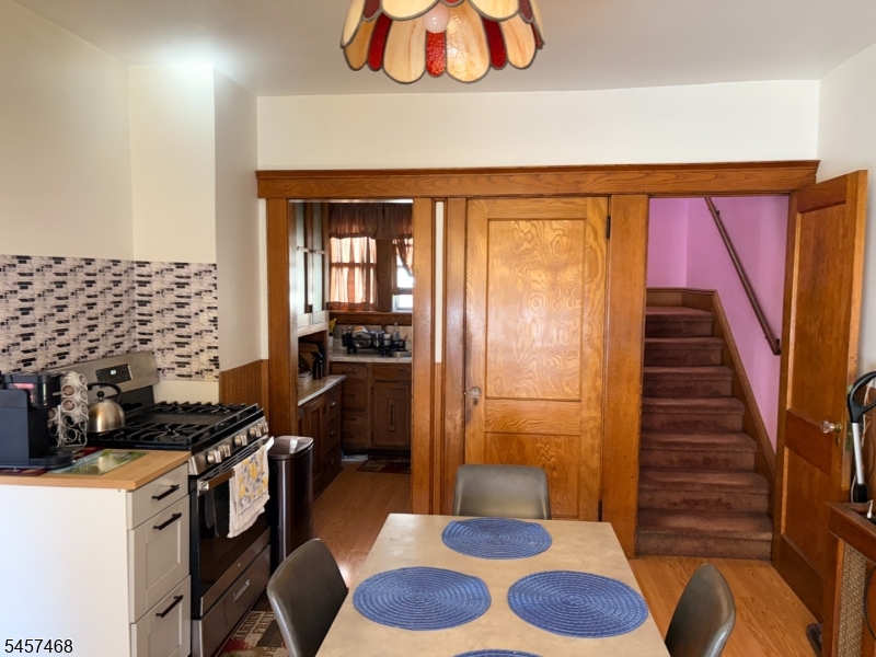 56 Norwood St Property Photo 6