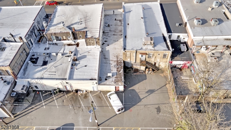 112 N Wood Ave Property Photo 14