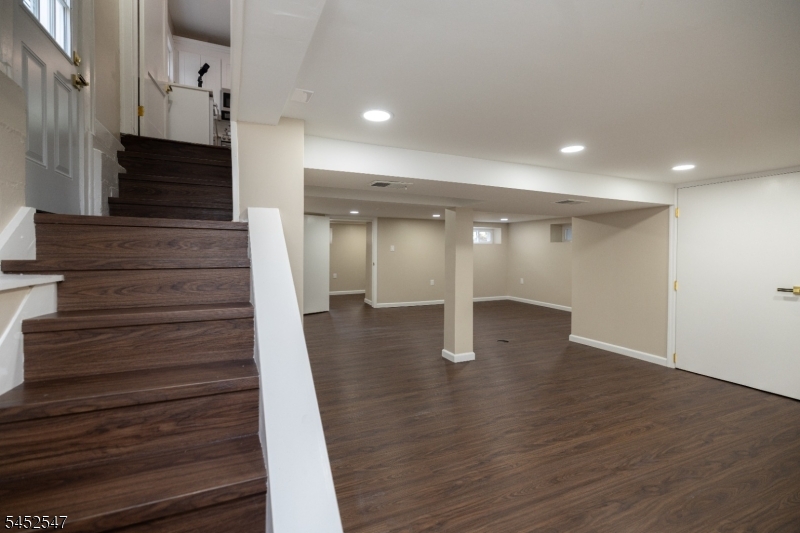 159 Vermont Ave Property Photo 22