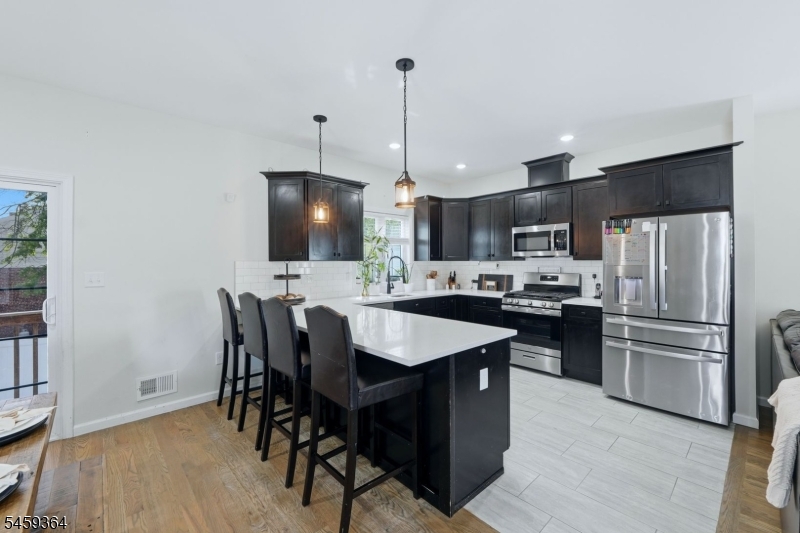38 Center St Property Photo 10