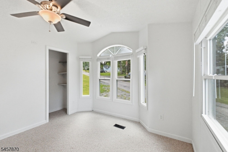 65 Sherwood Park Property Photo 11
