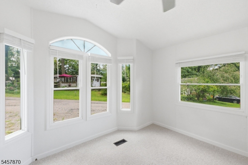 65 Sherwood Park Property Photo 12