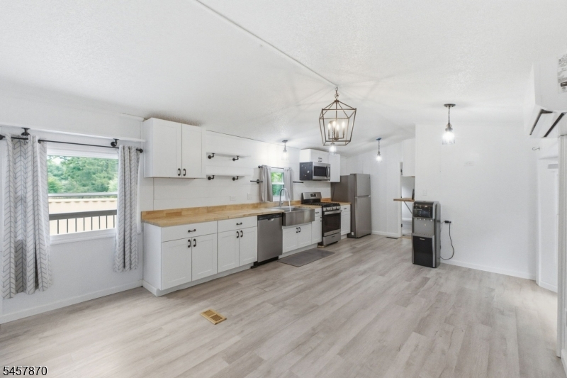65 Sherwood Park Property Photo 15