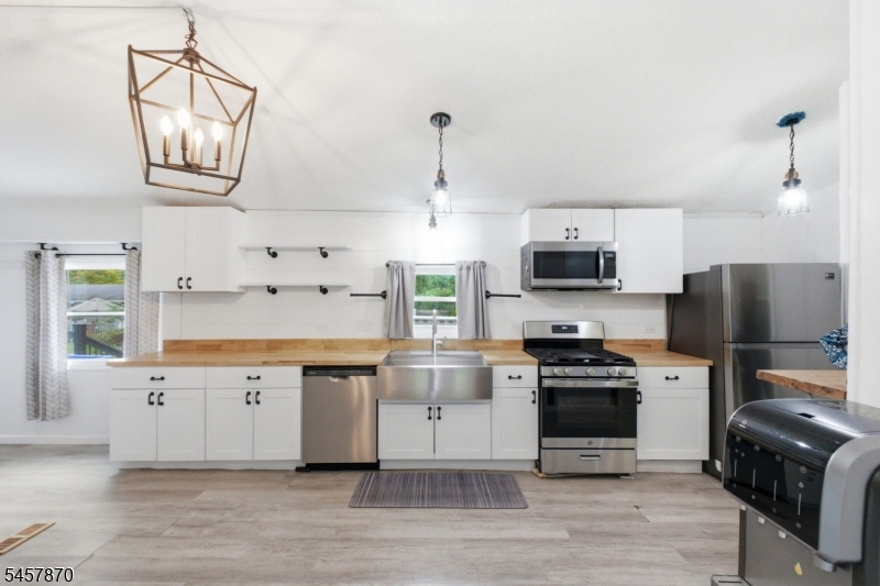 65 Sherwood Park Property Photo 17