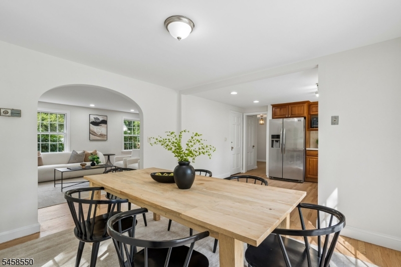 20 Pine St Property Photo 12