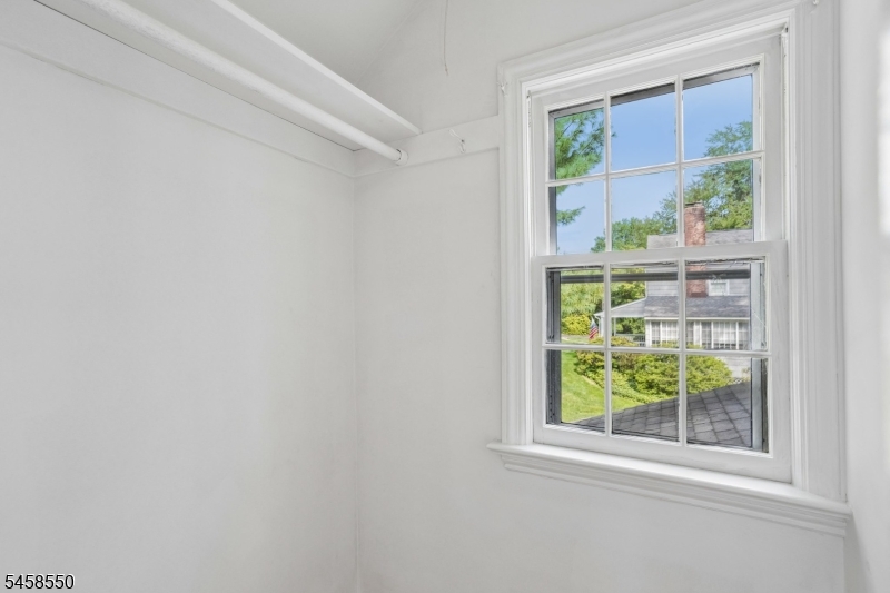 20 Pine St Property Photo 25