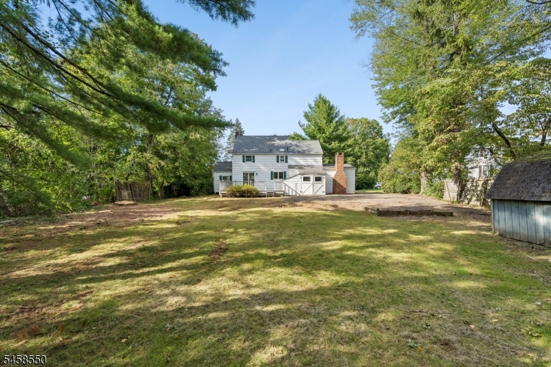 20 Pine St Property Photo 36