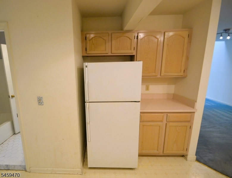 4 Collura Ln Property Photo 12