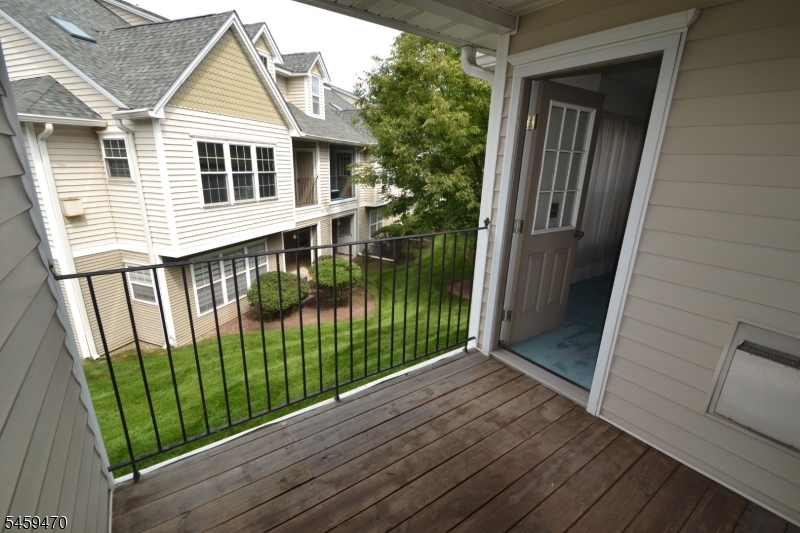 4 Collura Ln Property Photo 25