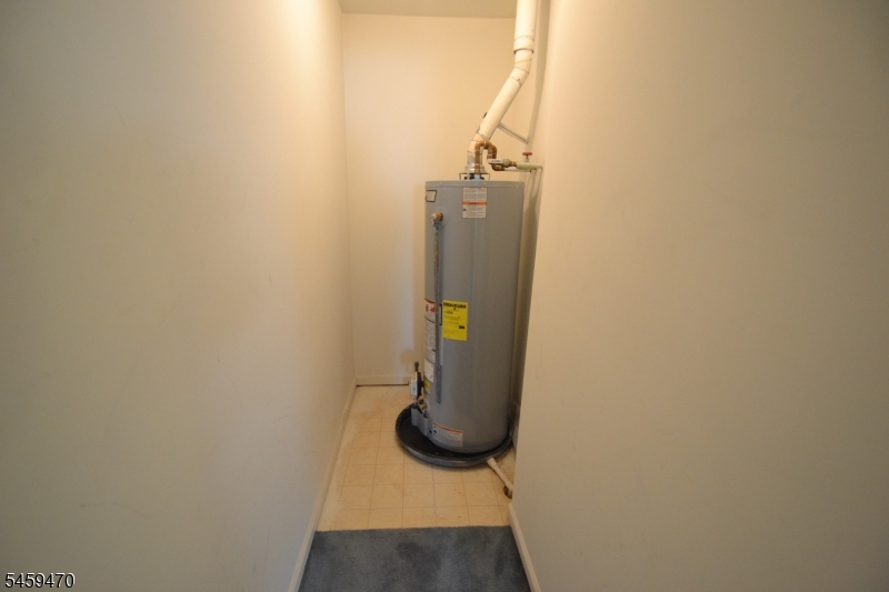 4 Collura Ln Property Photo 29