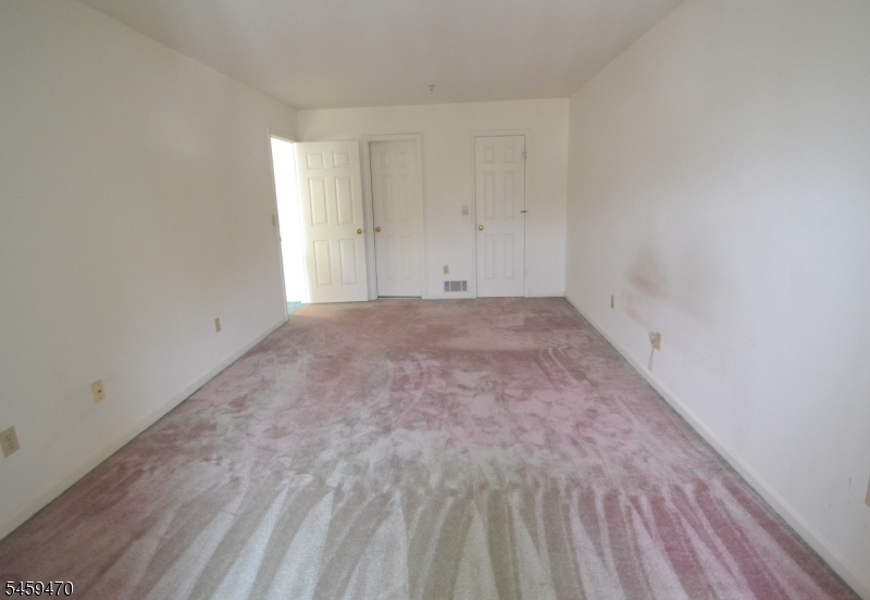 4 Collura Ln Property Photo 34